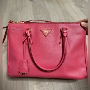 Large Prada Galleria Saffiano Leather Bag